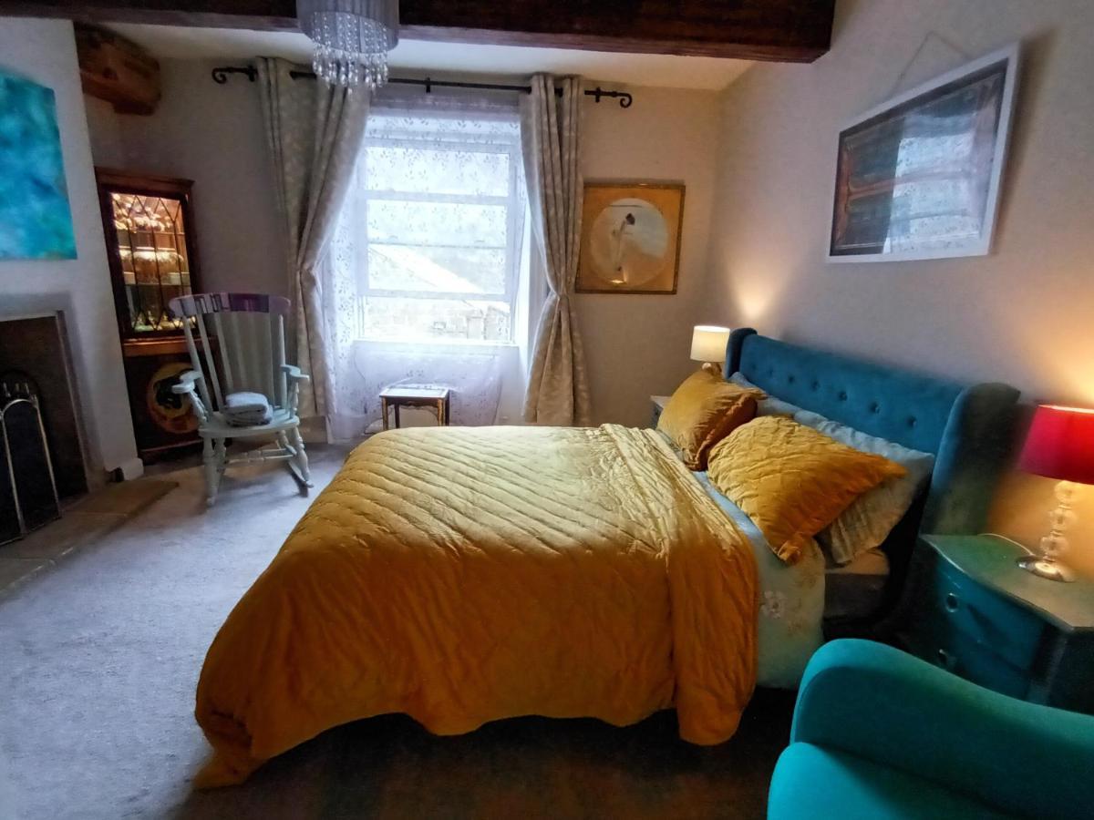 4 Bedroom Period Townhouse In The Heart Of Hebden Гебден-Бридж Екстер'єр фото